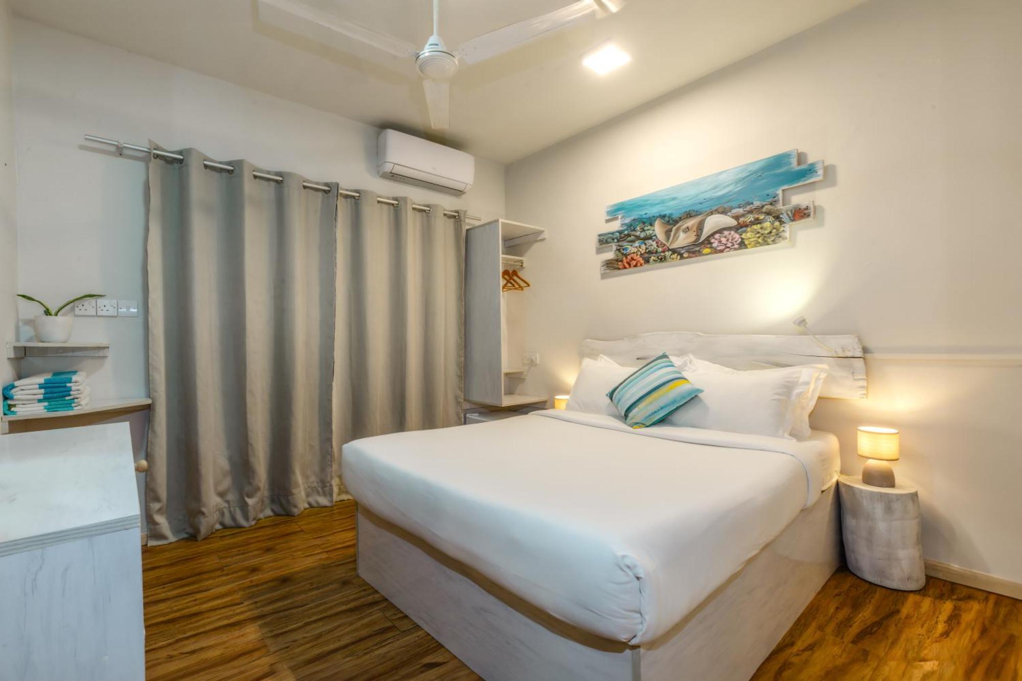 Отель Ocean Pearl Maldives At Gulhi Island Экстерьер фото