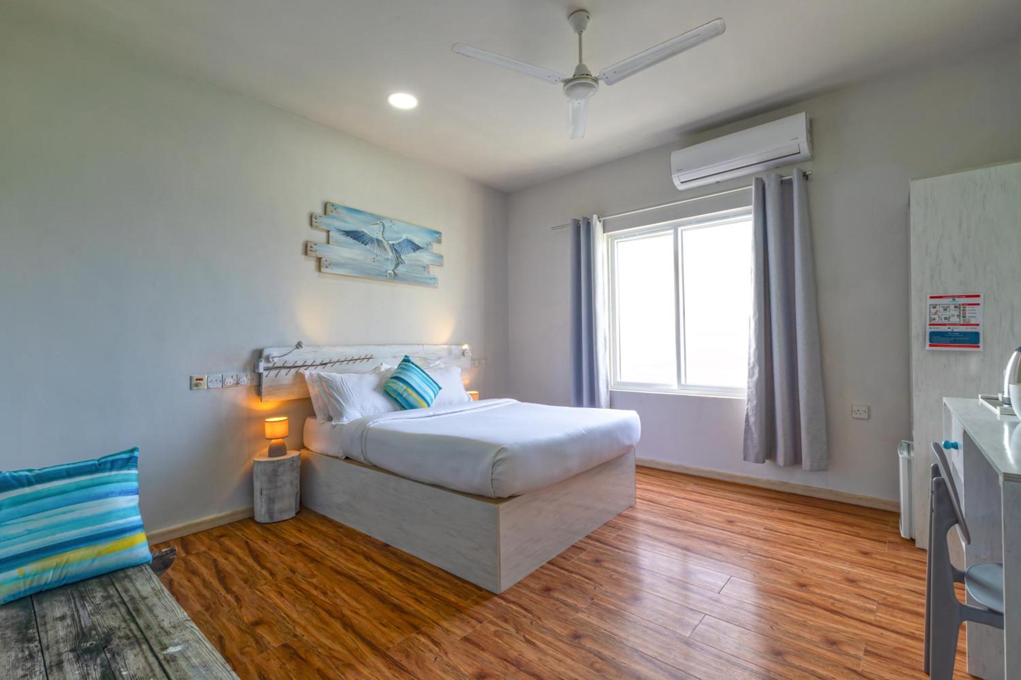 Отель Ocean Pearl Maldives At Gulhi Island Экстерьер фото