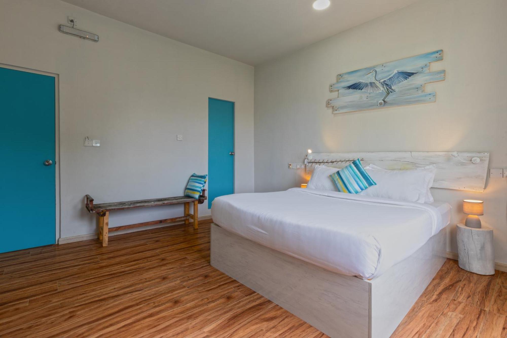 Отель Ocean Pearl Maldives At Gulhi Island Экстерьер фото